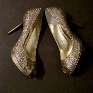 Dark gold, glittered, peekaboo toe, heels